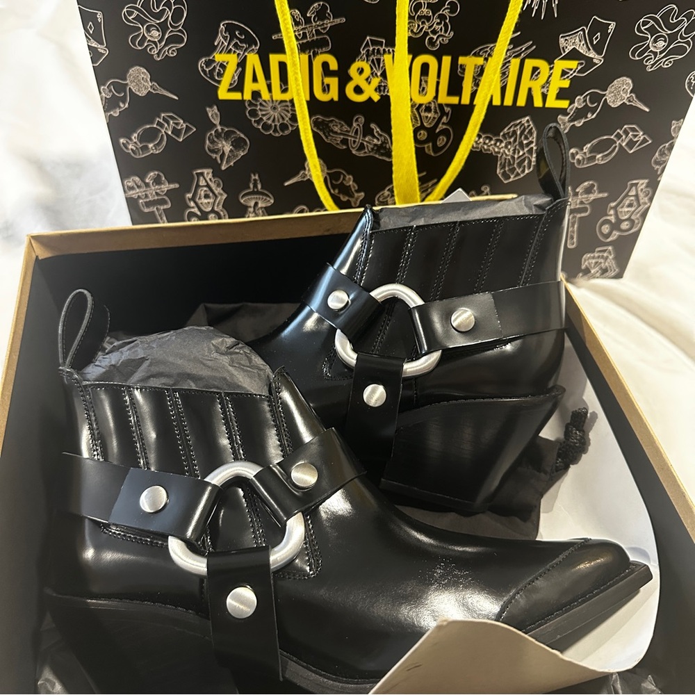 NEW in BOX ZADIG & VOLTAIRE Black N’Dricks Glossy Ankle Boots reg $558 Sz 38 - Picture 12 of 15